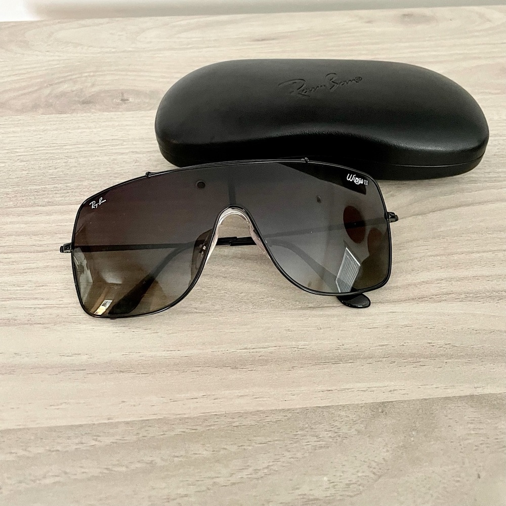 Ray Ban Wings II